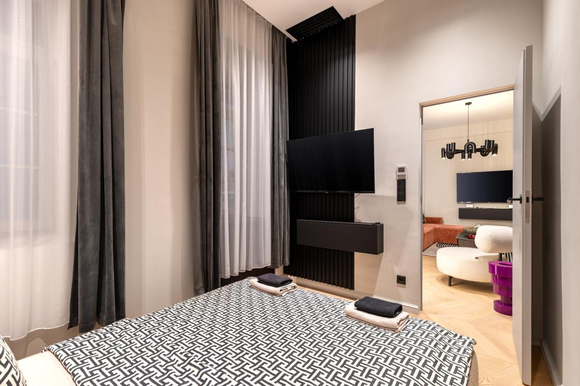 Gatsby Luxury Suite By Chivi #Freeparking Budapest Exteriör bild